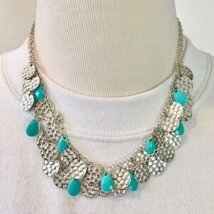Faux Turquoise Chain Necklace 20.5in Silver Tone Hammered Metal Layered